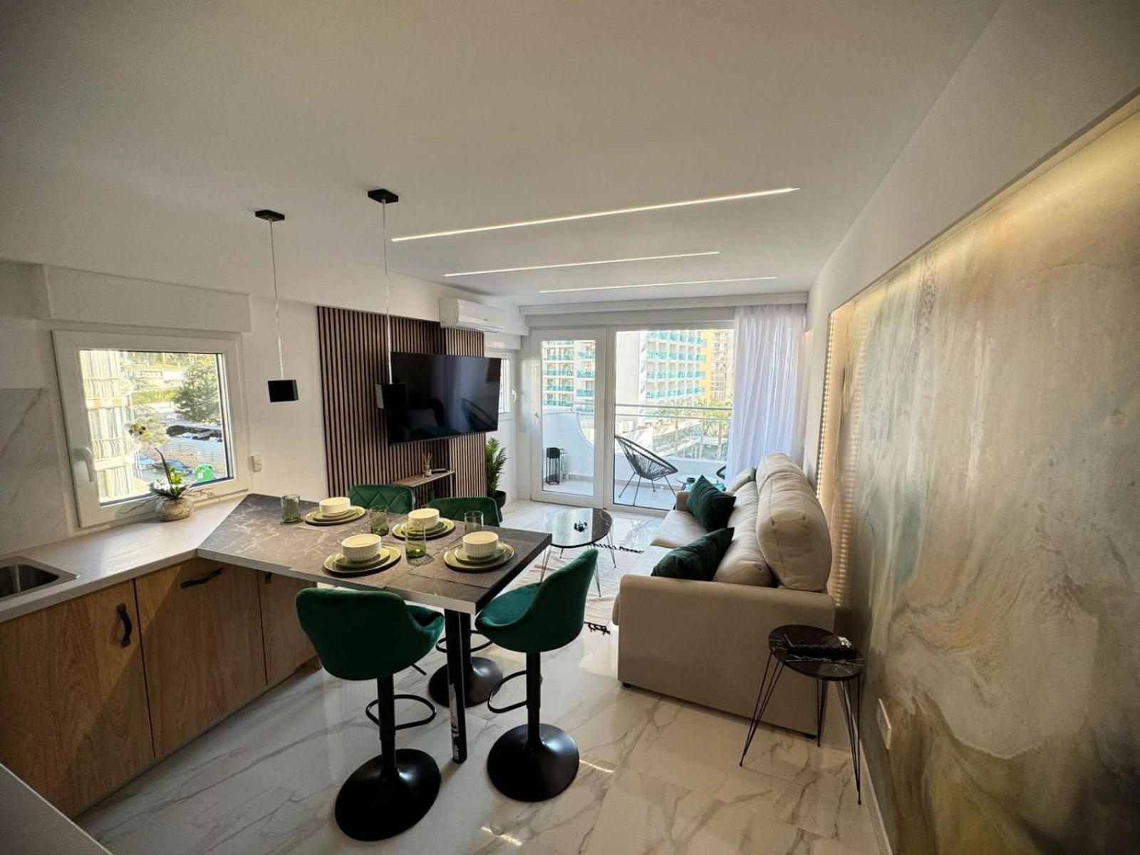 Apartment I. Luxury